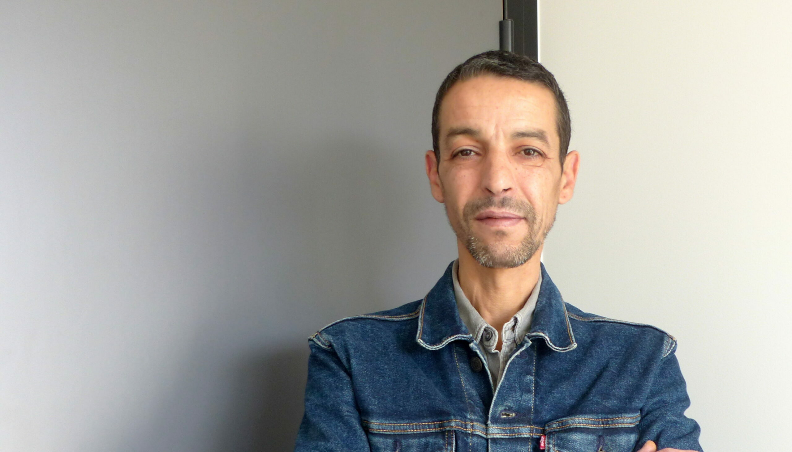 Soufiane EL GHADIRA, Du Côté des Pros, Peintre en lettres & décors