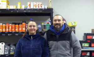 David VELLEINE & Déborah BACHELART, Du Côté des Pros, Vente de pièces automobiles premium et nettoyage de filtres à particules